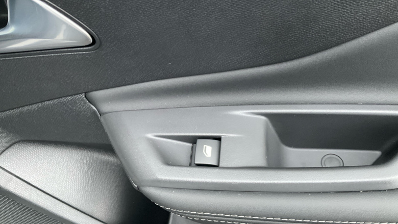 Peugeot 308 1.2 Hybrid 136 Allure 5dr e-DSC6 Petrol Hatchback